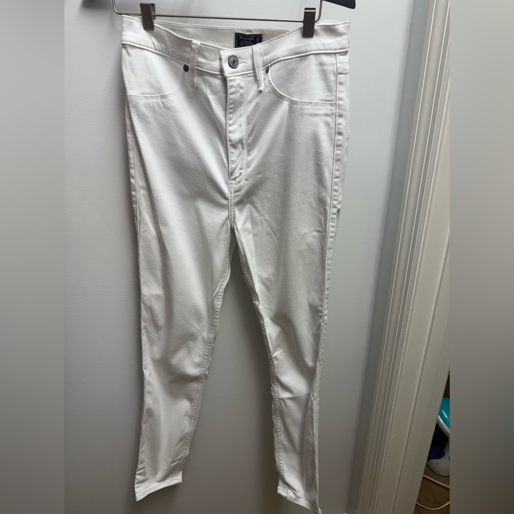 Abercrombie & Fitch White Slim Women’s Jeans